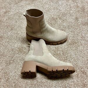 Women's Tan Ankle Boots